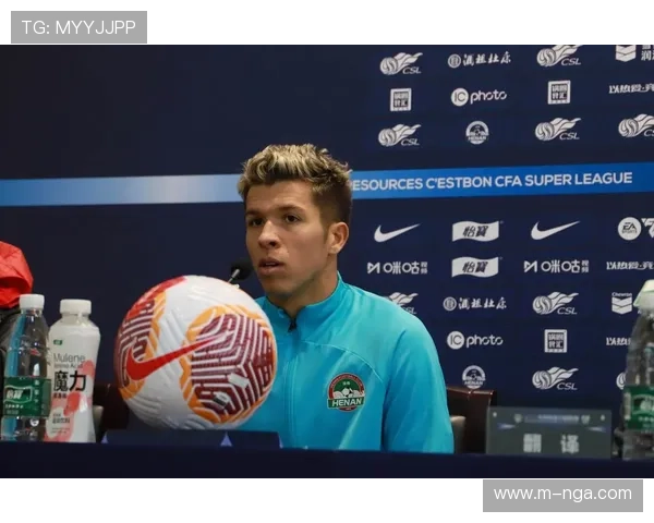 河南队依赖纳萨里奥中场调度 其出色跑动成关键