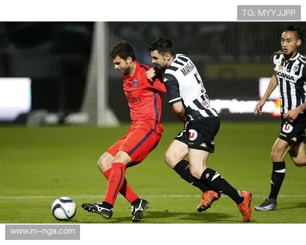 朗斯魔鬼赛程迎考验，三月直接对话巴黎或成冠军分水岭。