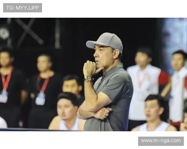 新人选手首秀表现亮眼，赛后获前辈称赞与指导